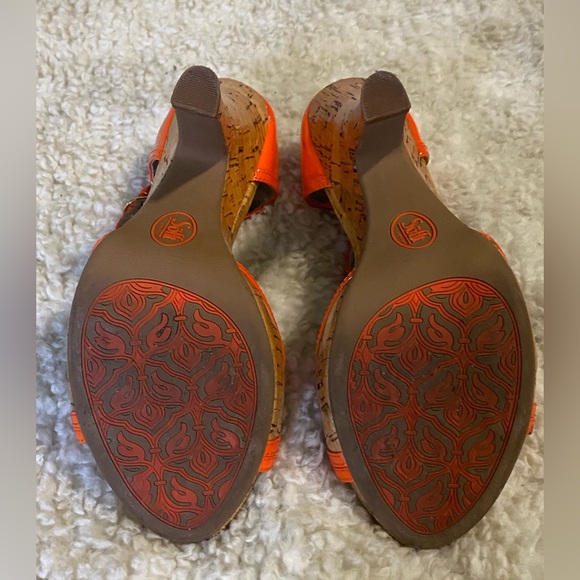 Sofft Patent Leather / Cork Platform Sandals Sz 7 - Picture 4 of 6